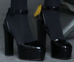 Picture of Anna Kendrick shoes