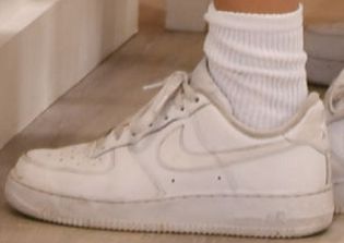 Picture of Madison Beer shoes