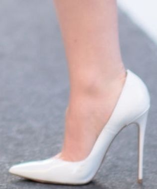 Picture of Sabrina Carpenter shoes
