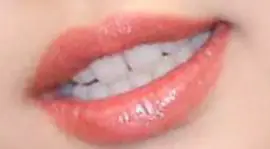 Picture of Blackpink Jennie Kim's healthy teeth and smile