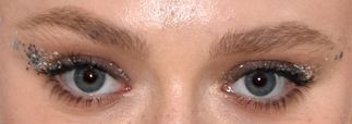 Picture of Dakota Fanning blue eyes, eyelashes, and eyebrows