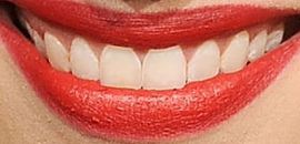 Picture of Dianna Agron teeth and smile