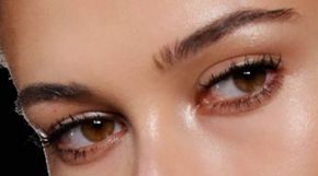 Picture of Hailey Baldwin eyeliner, eyeshadow, and eyelash enhancements