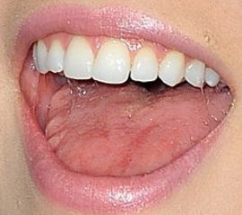 Picture of Jennette McCurdy teeth and smile