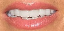 Picture of Jennifer Esposito teeth and smile