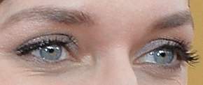 Picture of Lauren Lapkus eyeliner, eyeshadow, and eyelash enhancements