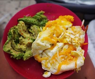 Melisa Michelle Beauty influencer Melisa Michelle could soon be a health influencer with more meals like her Cheese Omelette with Avocado meal.