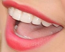 Picture of Olivia Holt teeth and smile