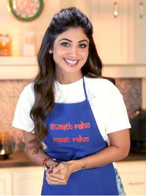 Actress Shilpa Shetty shows us how to make both Egyptian Egg Salad and the tahini dressing that goes on top.