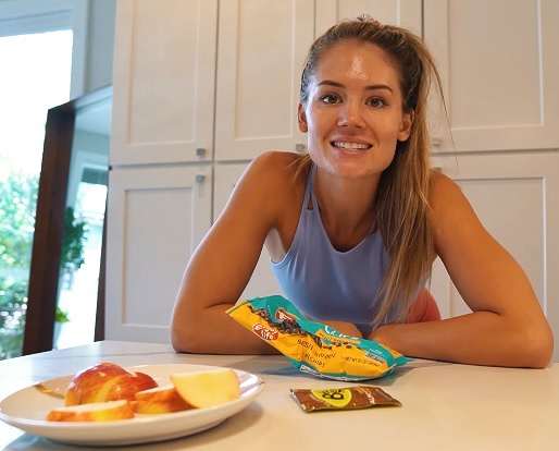 Taylor Chamberlain Dilk shared this simple apple snack idea for dieting.