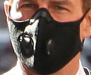 Picture of Tom Cruise coronavirus mask