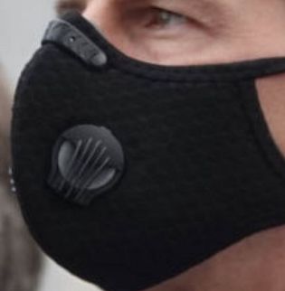 Picture of Tom Cruise coronavirus mask