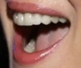 Picture of Winona Ryder teeth and smile