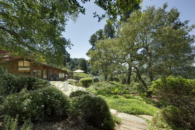 Jennifer Granholm house Oakland CA pictures