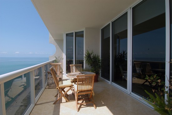 Kris Humphries condo Miami Beach Florida - house pictures