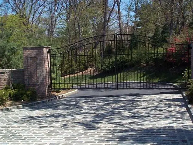 LL Cool J home profile - LL Cool J's house in Manhasset, New York