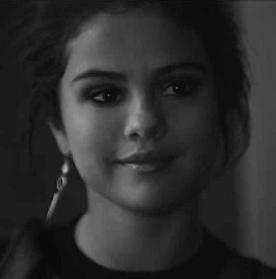 Selena Gomez -  ft. The Weeknd - I Feel What The Heart Wants