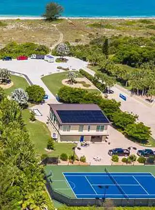 Aerial picture of Stephen King's house on Casey Key in Sarasota, Florida